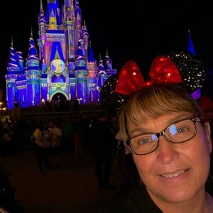 Meet your Posher, Annette